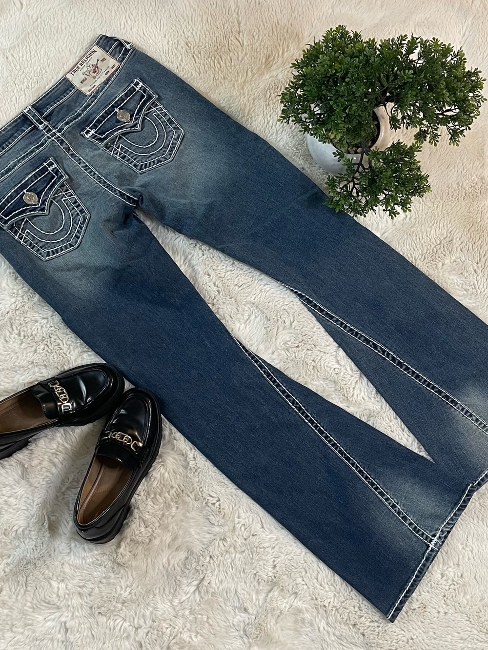 True Religion Joey Super T Low Rise Flare Denim Jeans - W28